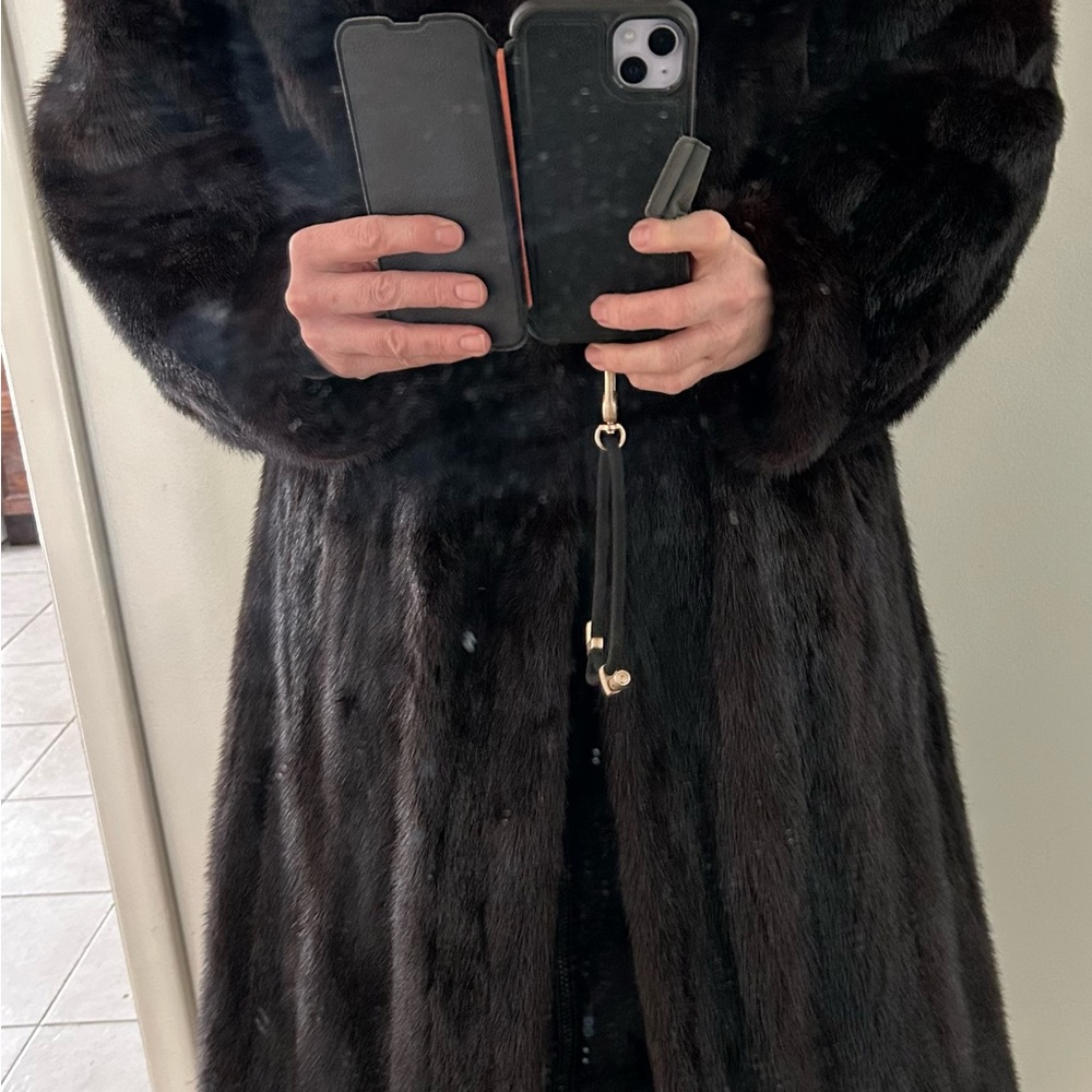 Elegant Fur Coat 90s style puffy shoulder.  PTP 25 please read